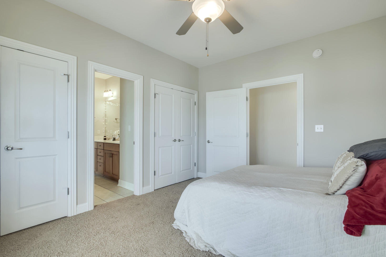 101 Liberty Court Oak Ridge, TN 37830 - Photo 26 of 40 25_LibertyCourt_101_Bedroom2_02