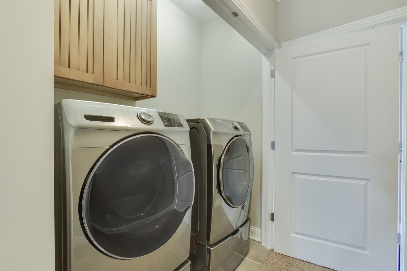 101 Liberty Court Oak Ridge, TN 37830 - Photo 33 of 40 32_LibertyCourt_101_UpperLaundry