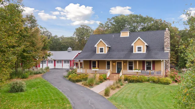 $970,000 | N8405 510th Street, Spring Valley, WI 54767