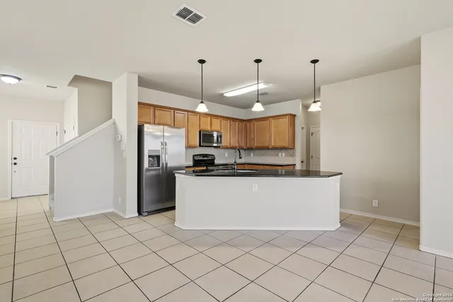 $1,995 | 5415 Bright Run, San Antonio, TX 78240