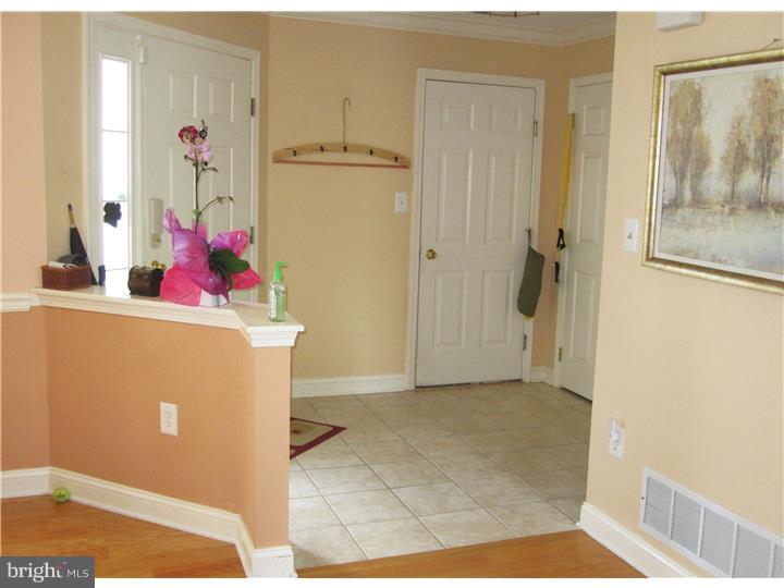 323 Watkins Road Pennington, NJ 08534 - Photo 12 of 24