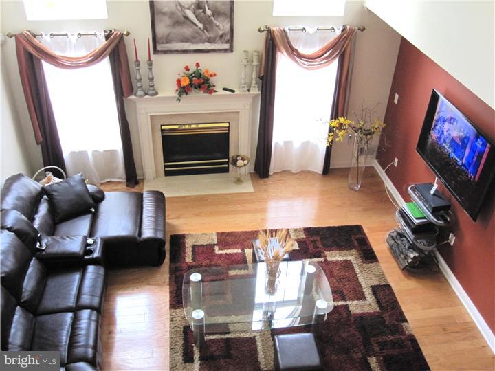 323 Watkins Road Pennington, NJ 08534 - Photo 4 of 24