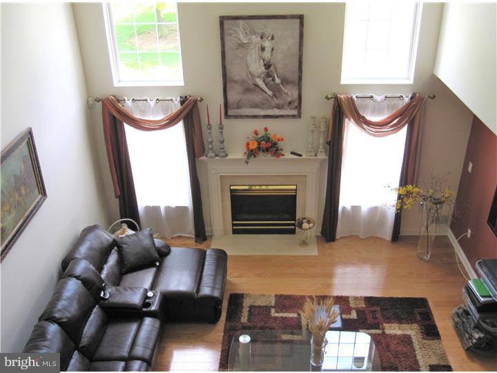 323 Watkins Road Pennington, NJ 08534 - Photo 8 of 24