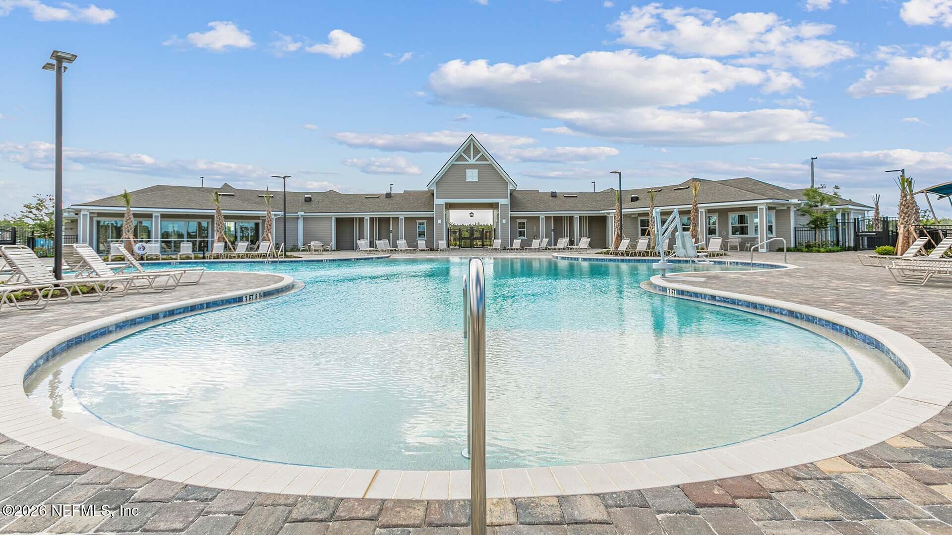 12438 Russian Olive Road Jacksonville, FL 32218 - Photo 51 of 66 a view of a house with a fountain