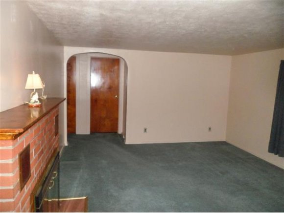 473 Cafferty Hill Road Endicott, NY 13760 - Photo 4 of 17 Gallery Image 4