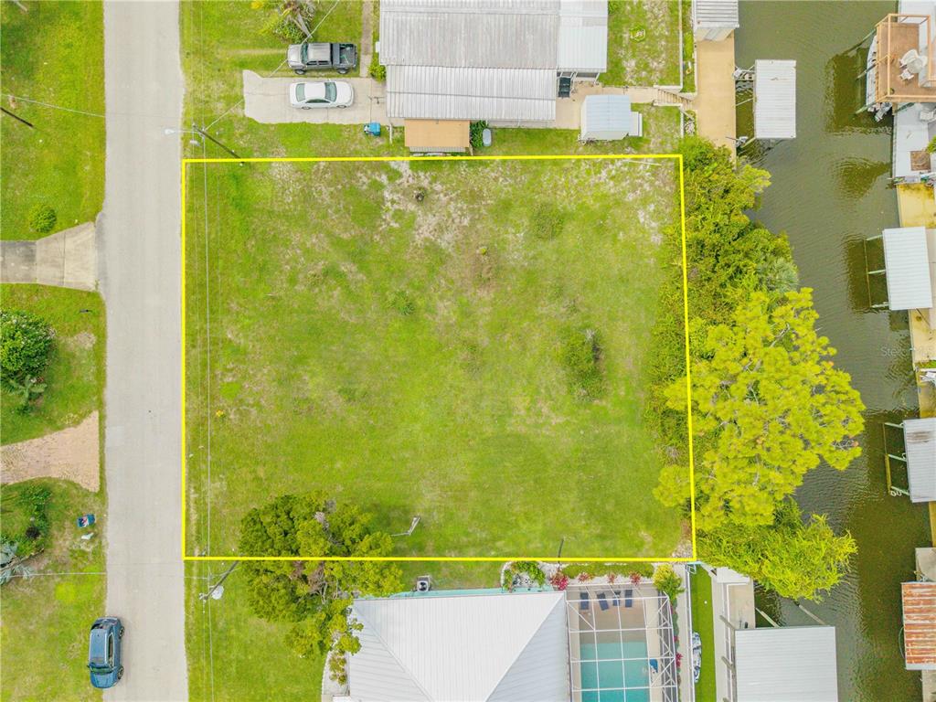 113 Charles Street Edgewater, FL 32141 - Photo 2 of 23 a bathroom with a shower