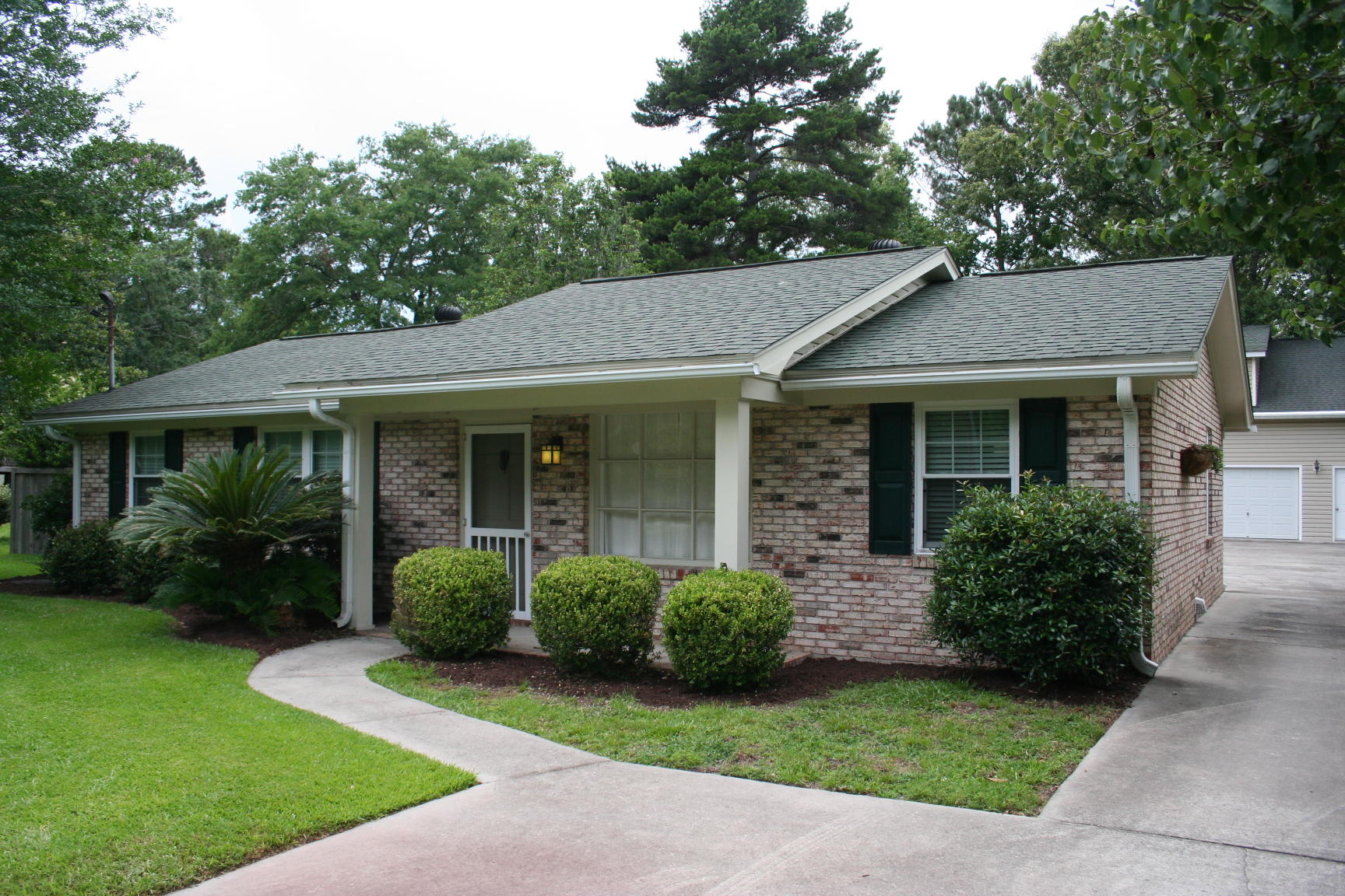 2026 Dogwood Road Charleston, SC 29414 - Photo 1 of 44 IMG_0781
