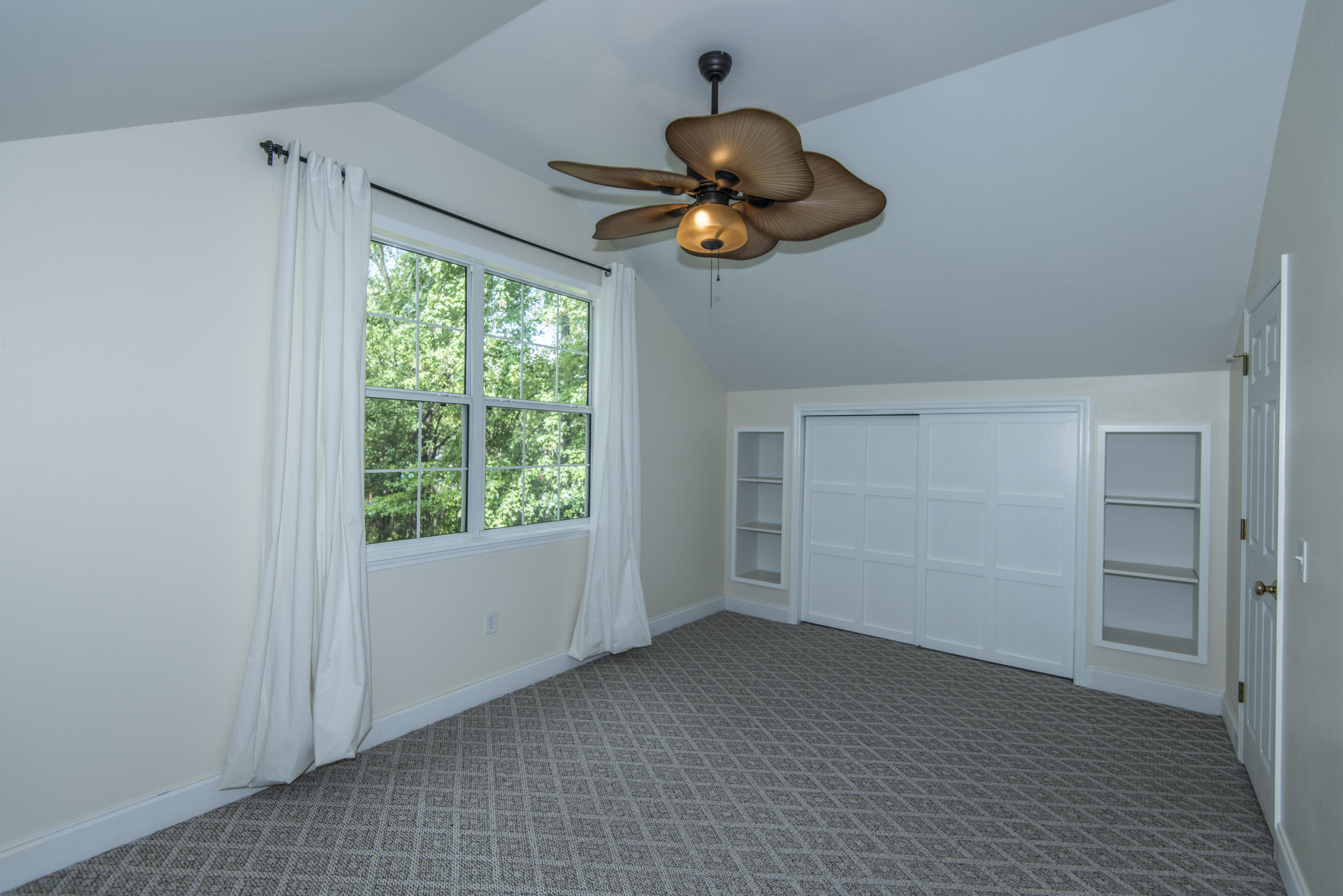 2026 Dogwood Road Charleston, SC 29414 - Photo 12 of 44 _DSC3266