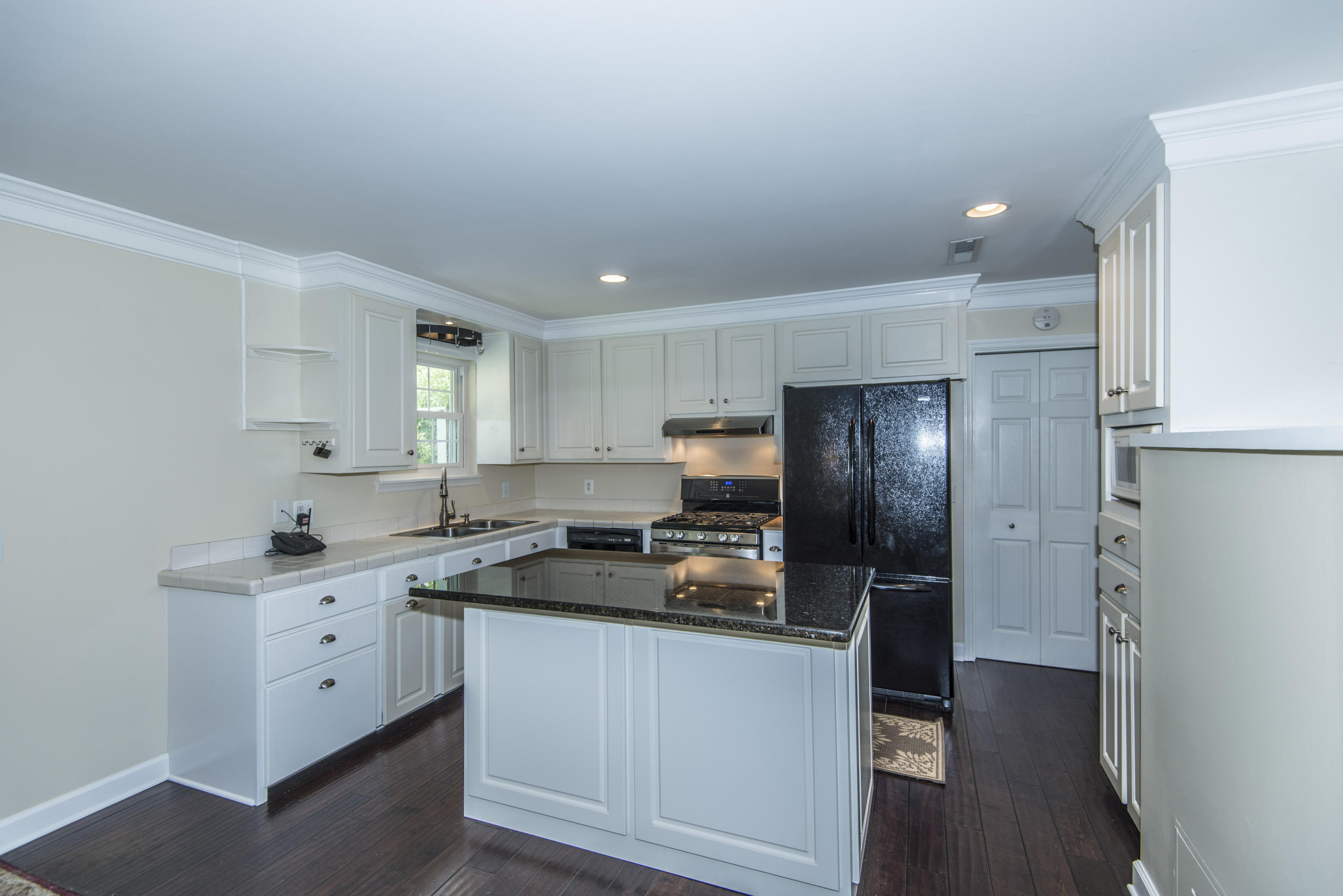 2026 Dogwood Road Charleston, SC 29414 - Photo 7 of 44 _DSC3290