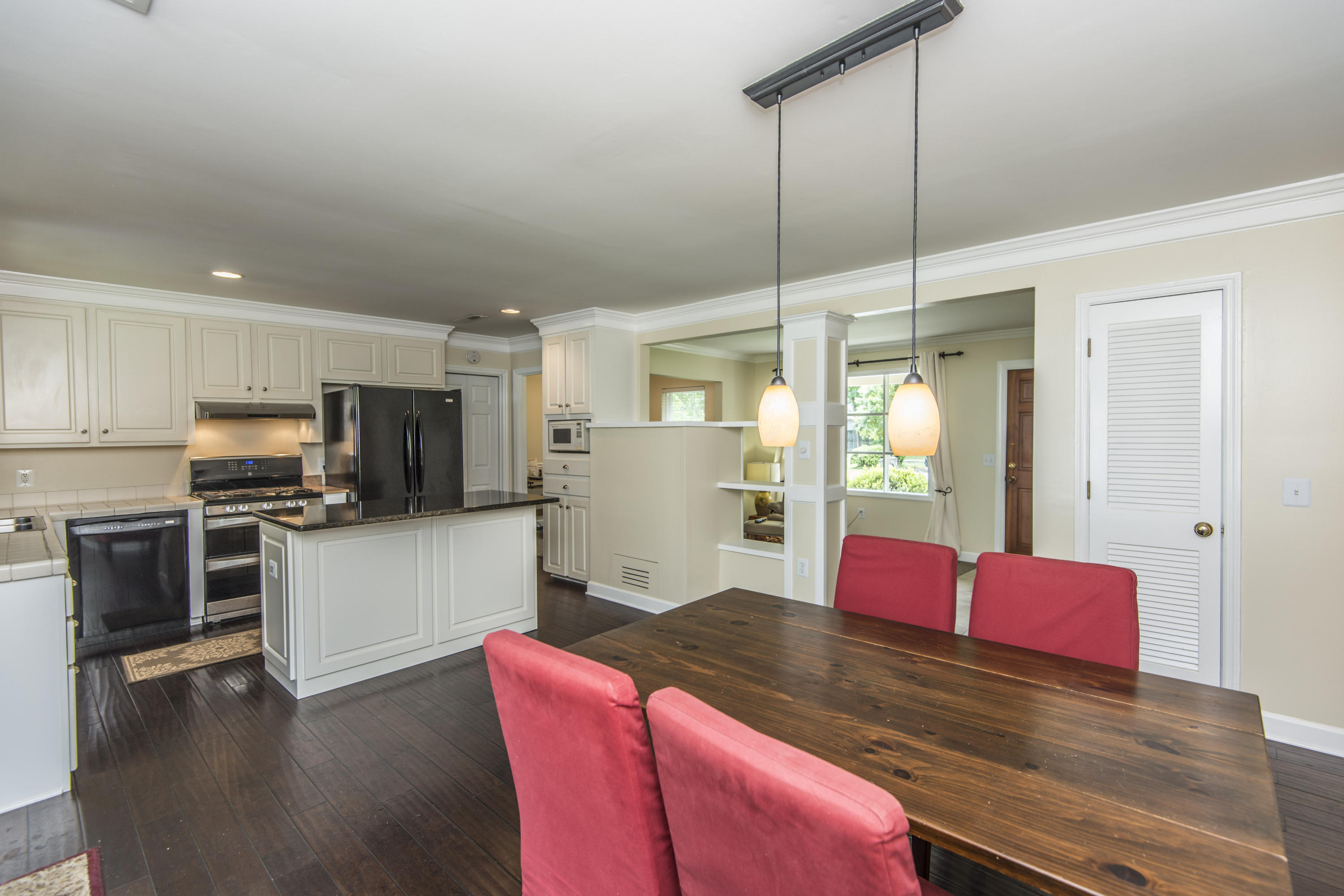 2026 Dogwood Road Charleston, SC 29414 - Photo 9 of 44 _DSC3295