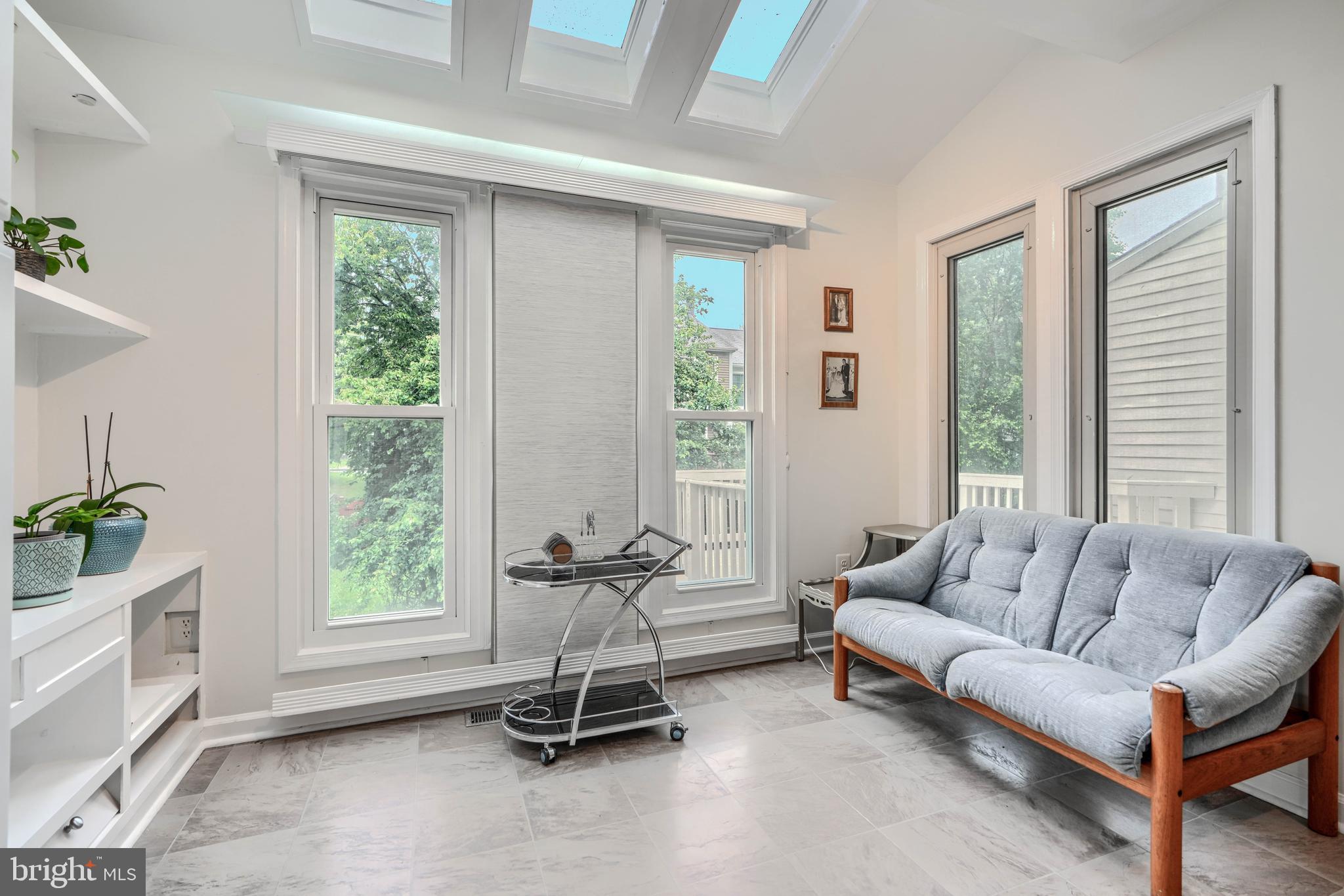 1 Second Tee Court Baltimore, MD 21209 - Photo 14 of 41 a living room with furniture and a window