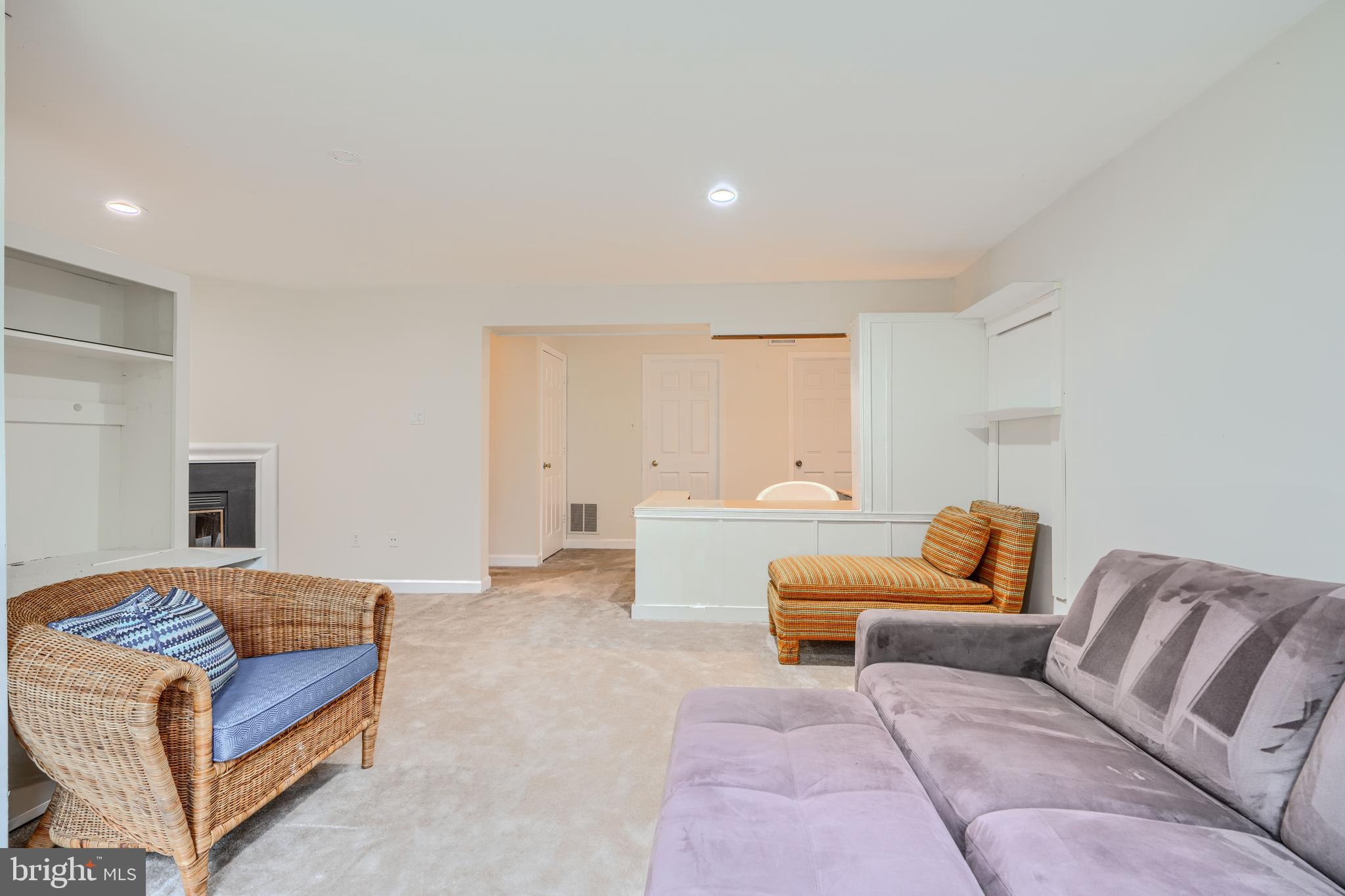 1 Second Tee Court Baltimore, MD 21209 - Photo 35 of 41 a living room with furniture