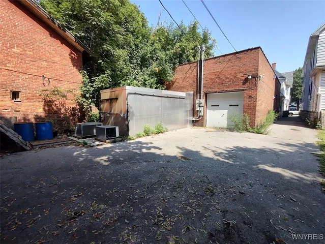 $299,000 | 543 South Park Avenue, Buffalo, NY 14204