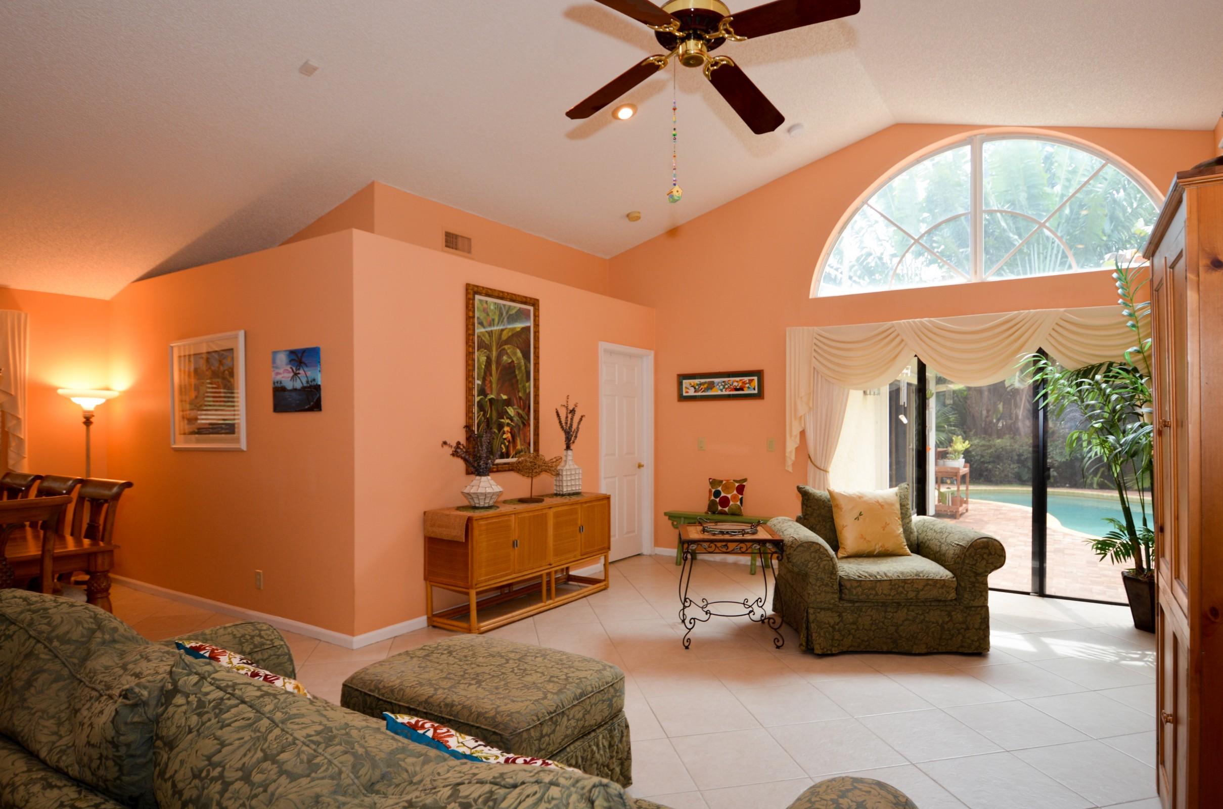 1138 Southwest 20th Street Boca Raton, FL 33486 - Photo 4 of 26 Vaulted Ceilings