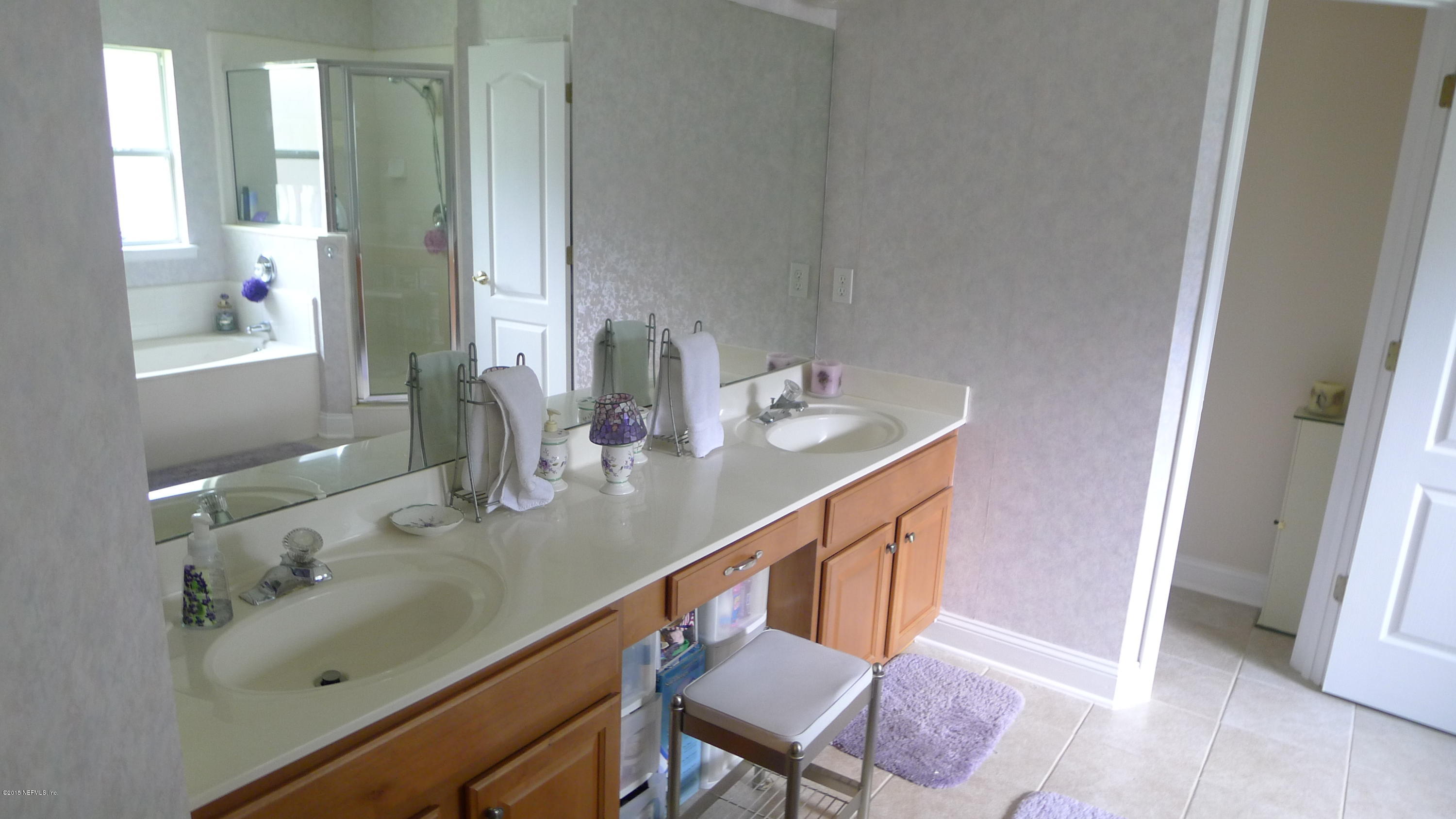 1527 Falkland Road East Jacksonville, FL 32221 - Photo 19 of 26 master bath