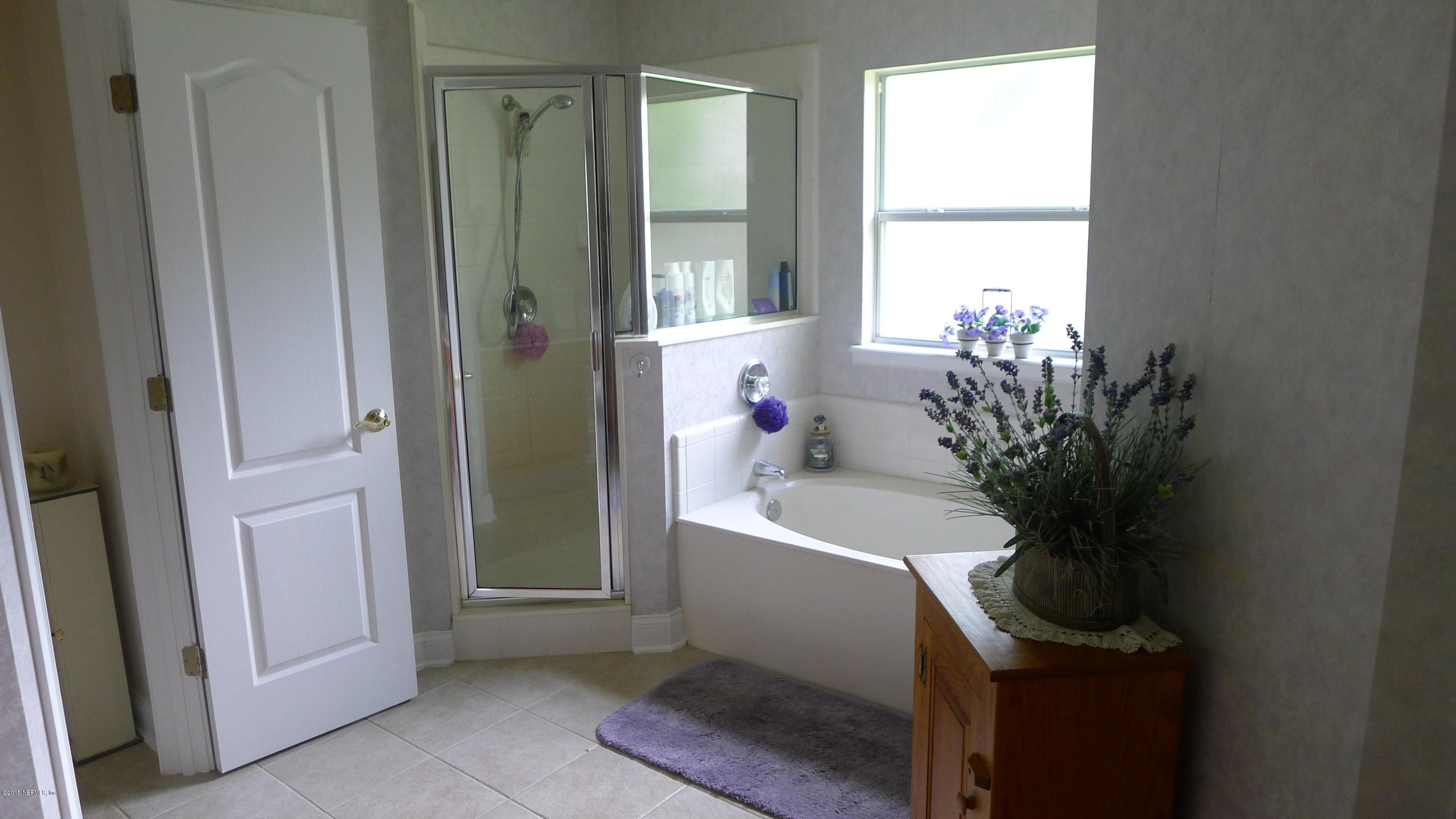 1527 Falkland Road East Jacksonville, FL 32221 - Photo 20 of 26 master bath