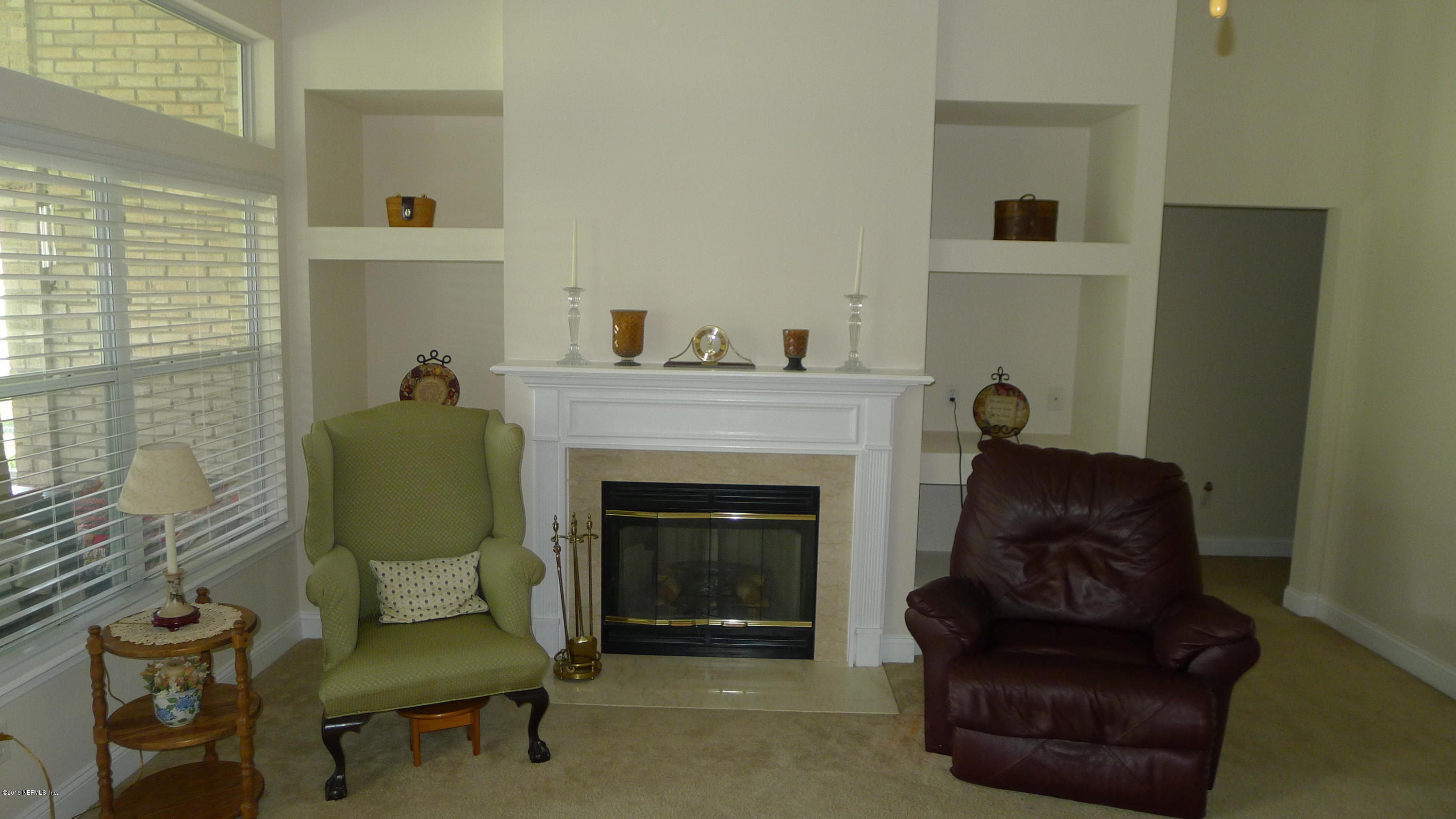 1527 Falkland Road East Jacksonville, FL 32221 - Photo 10 of 26 family room again