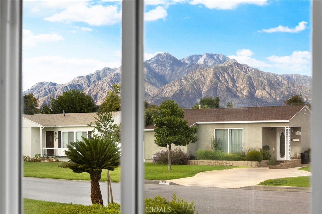 344 Pamela Road Monrovia, CA 91016 - Photo 15 of 55