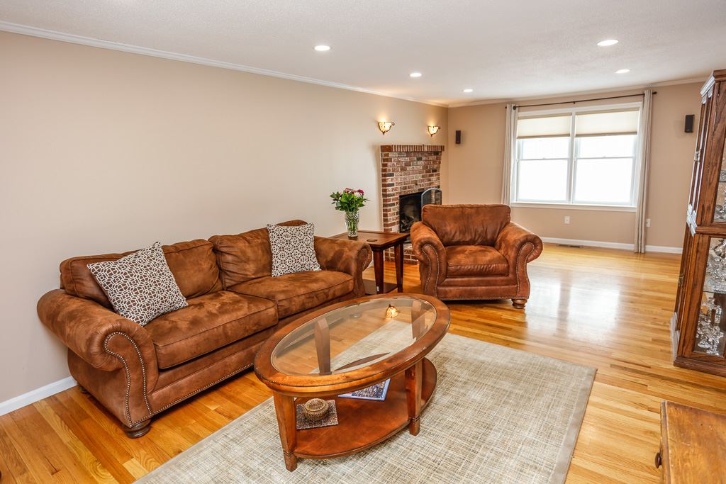 7 Laurel Hill Road Londonderry, NH 03053 - Photo 12 of 40 Gallery Image 12
