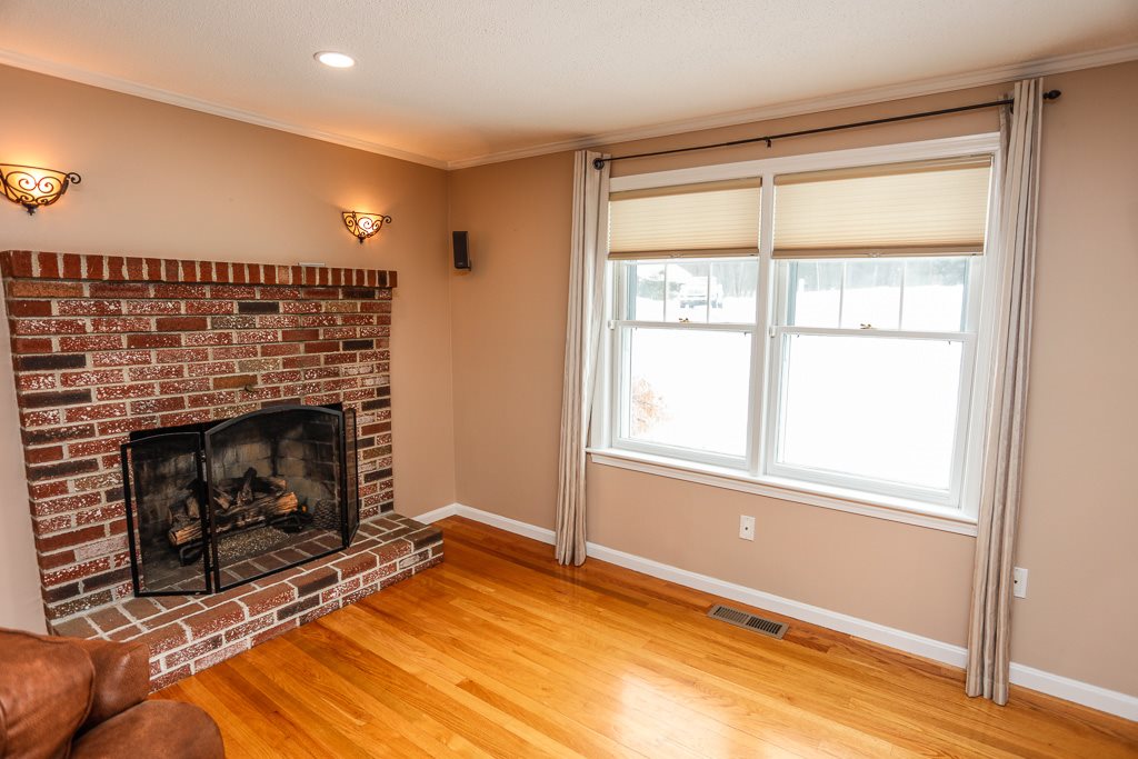 7 Laurel Hill Road Londonderry, NH 03053 - Photo 14 of 40 Gallery Image 14