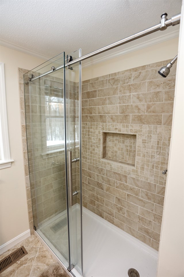 7 Laurel Hill Road Londonderry, NH 03053 - Photo 16 of 40 Gallery Image 16