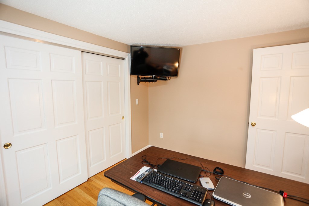 7 Laurel Hill Road Londonderry, NH 03053 - Photo 27 of 40 Gallery Image 27
