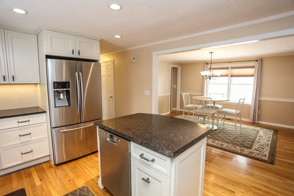 7 Laurel Hill Road Londonderry, NH 03053 - Photo 6 of 40 Gallery Image 6