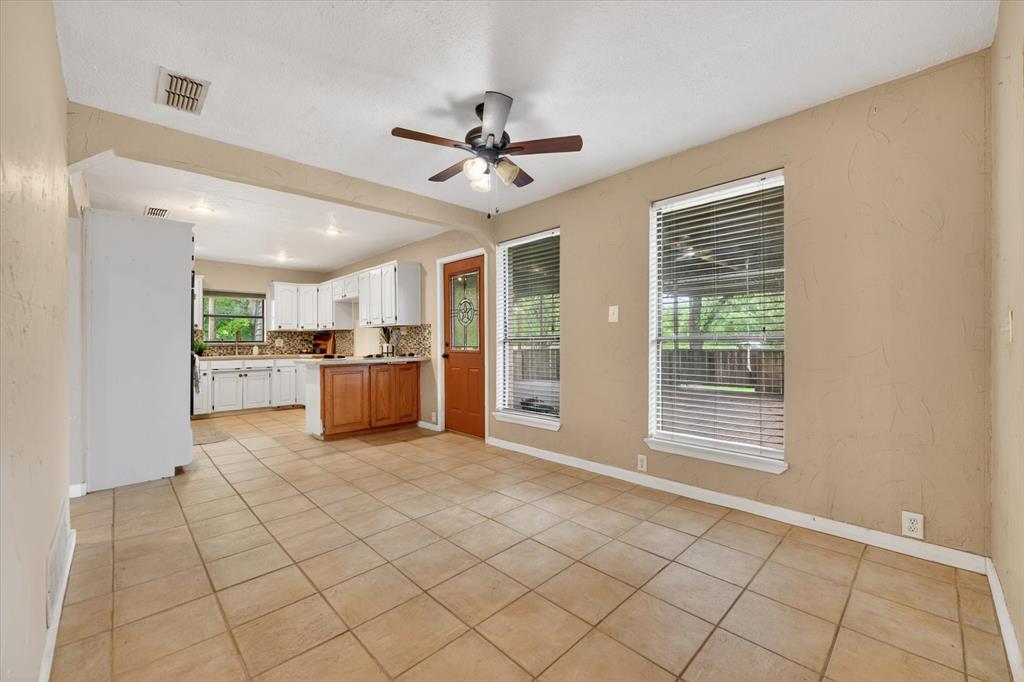 1276 County Road 1480 Alvord, TX 76225 - Photo 12 of 40