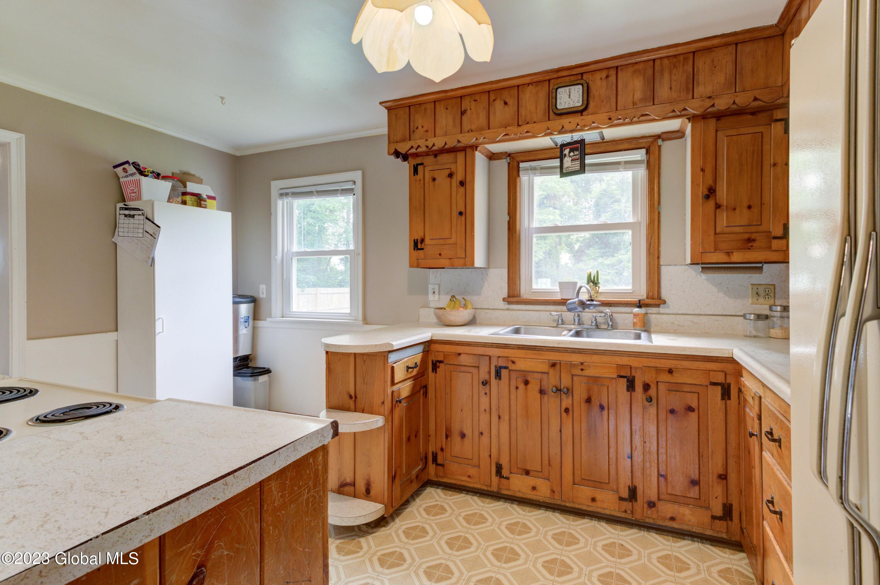 83 Putnam Road Rotterdam, NY 12306 - Photo 9 of 42 1-83 Putnam