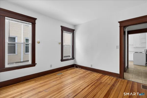 $1,350 | 227 Olivia Street, Derby, CT 06418