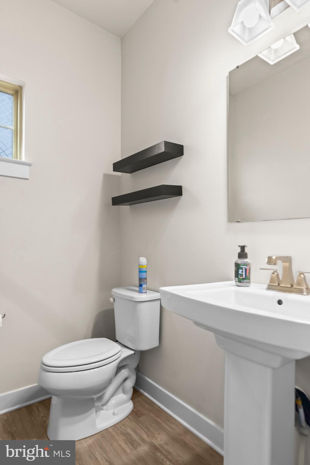 14422 Quarry View Road Brandywine, MD 20613 - Photo 8 of 32 Half Bath (1st Level)