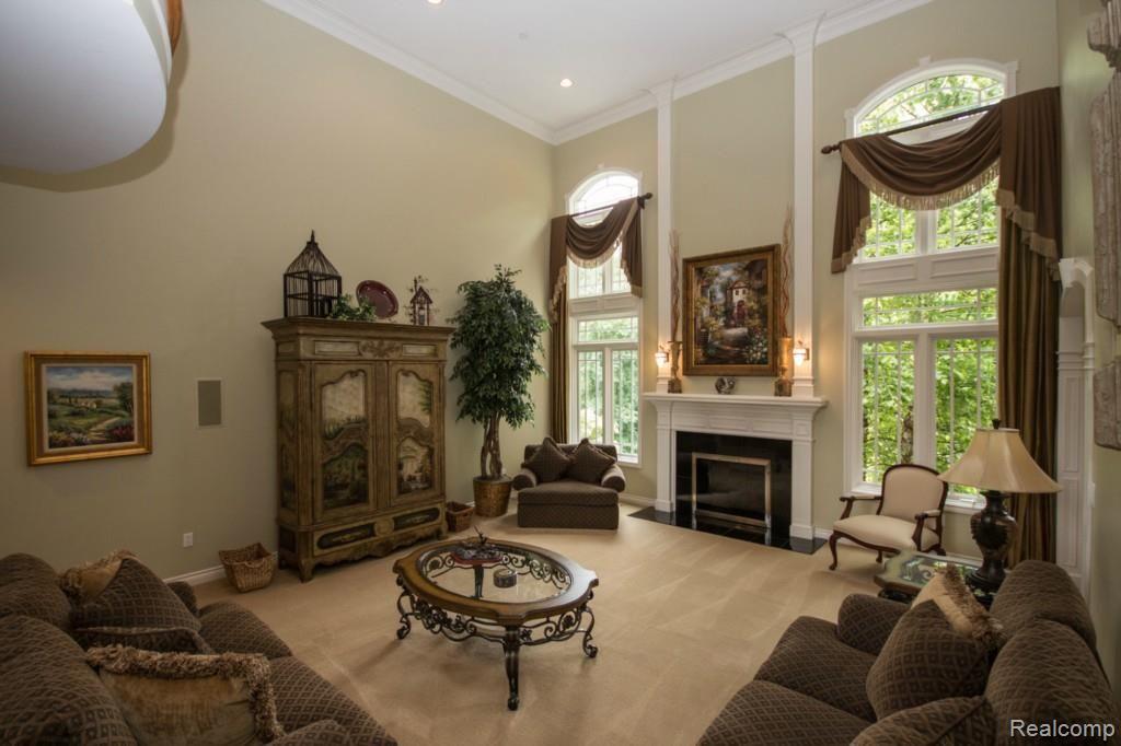 590 Sheldon Court Rochester, MI 48306 - Photo 37 of 99 37 GR.jpg