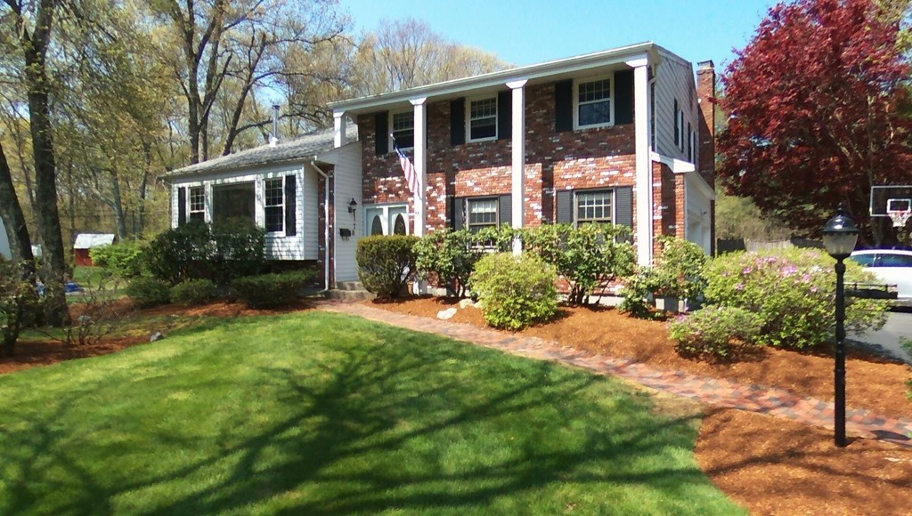 53 Lincoln Road Sharon, MA 02067 - Photo 1 of 30 Gallery Image 1