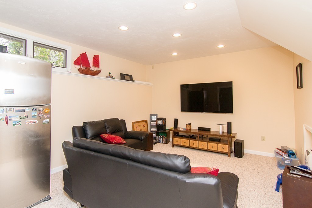53 Lincoln Road Sharon, MA 02067 - Photo 27 of 30 Gallery Image 27