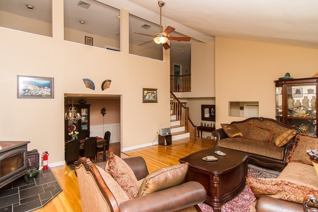 53 Lincoln Road Sharon, MA 02067 - Photo 9 of 30 Gallery Image 9