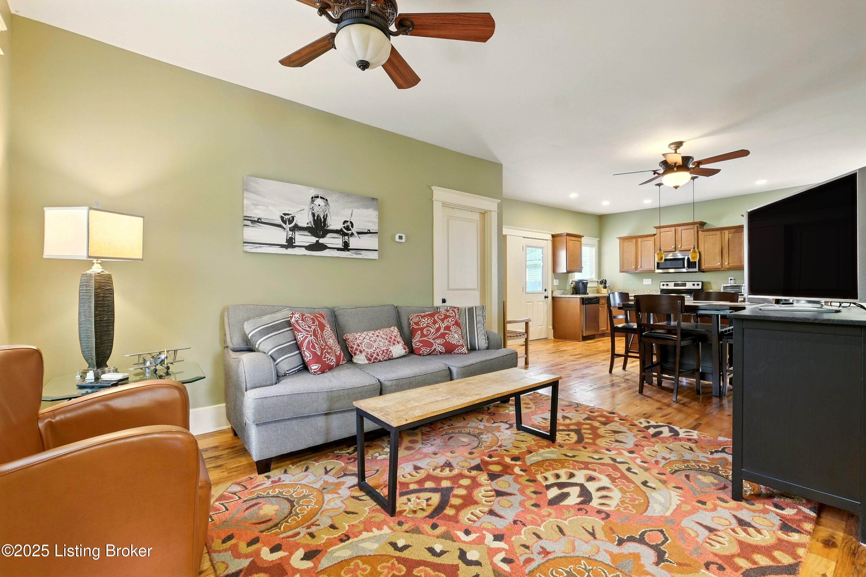 108 Evergreen Road Louisville, KY 40243 - Photo 9 of 44 108evergreen_louisvillerealestatemedia_0