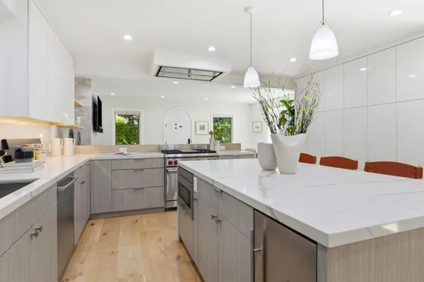 $4,588,000 | 850 Guinda Street, Palo Alto, CA 94301