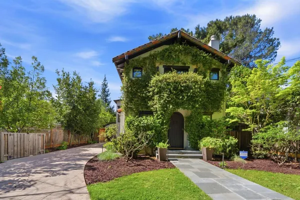$4,588,000 | 850 Guinda Street, Palo Alto, CA 94301
