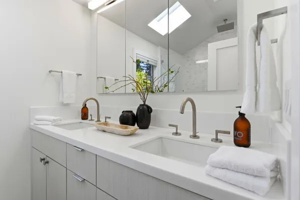 $4,588,000 | 850 Guinda Street, Palo Alto, CA 94301