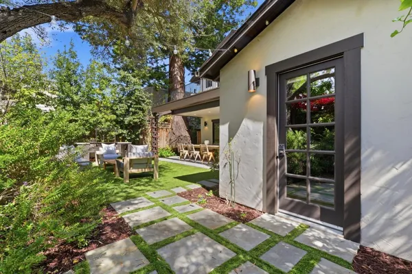$4,588,000 | 850 Guinda Street, Palo Alto, CA 94301
