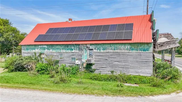 $165,900 | 1246 Southwest 13th Highway, Leeton, MO 64761