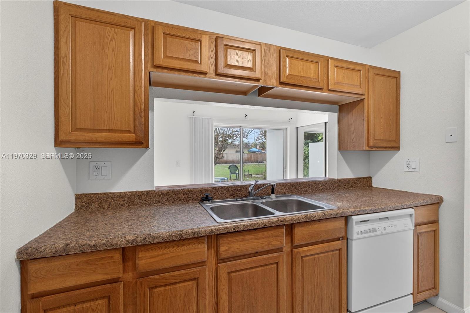 5090 Elmhurst Road, Unit A West Palm Beach, FL 33417 - Photo 11 of 48