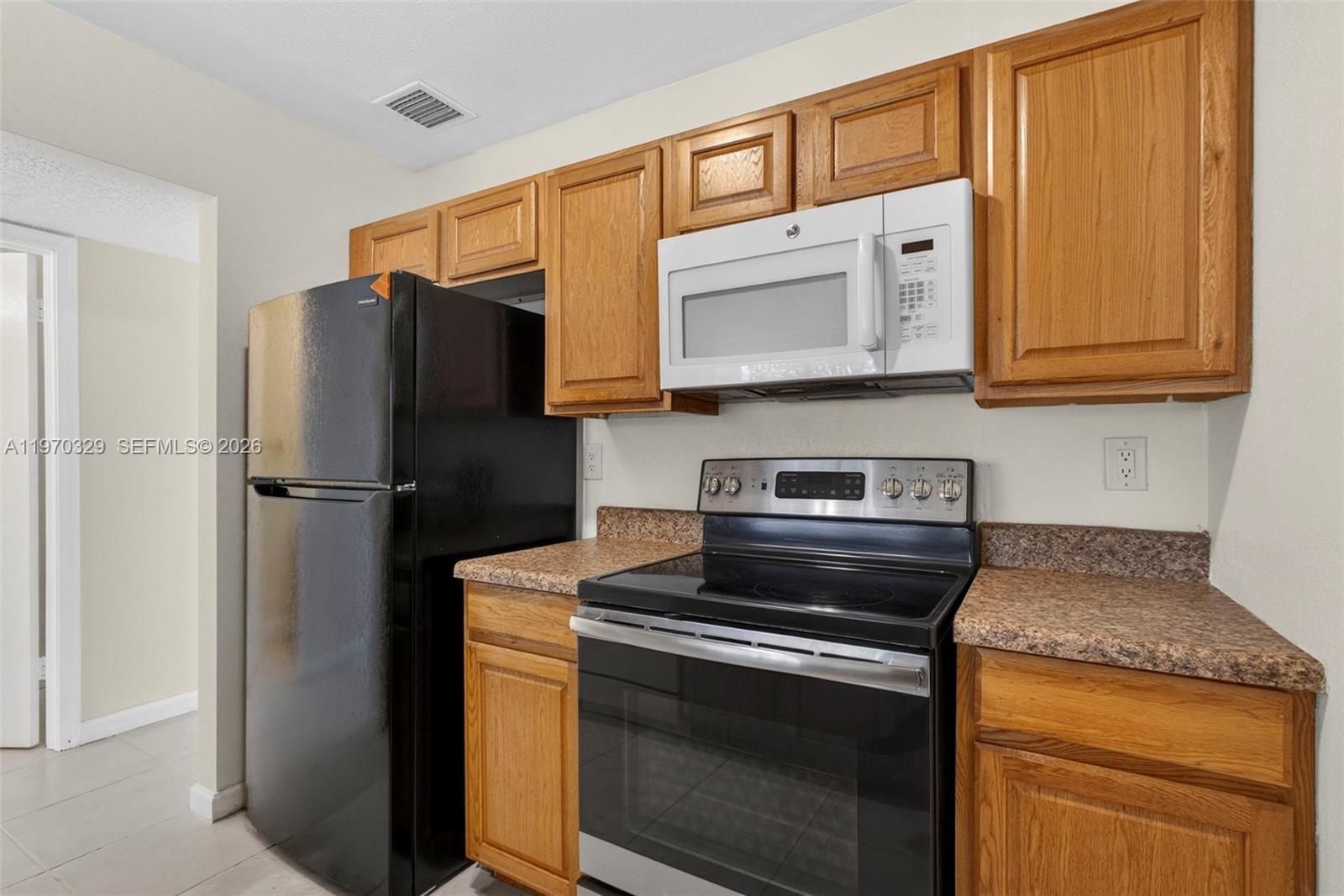 5090 Elmhurst Road, Unit A West Palm Beach, FL 33417 - Photo 8 of 48