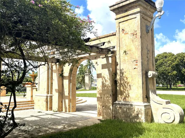 $4,500 | 1556 San Benito Avenue, Unit 1556, Coral Gables, FL 33134