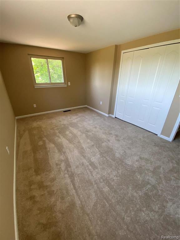 515 Plum Ridge Drive Rochester Hills, MI 48309 - Photo 33 of 46