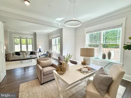$2,795,000 | 11000 Luxmanor Road, North Bethesda, MD 20852