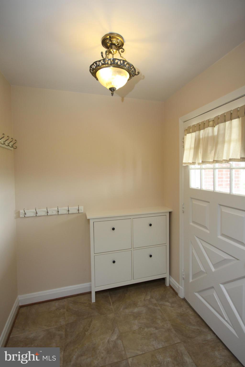 2930 Offutt Road Randallstown, MD 21163 - Photo 4 of 26 Interior (General)