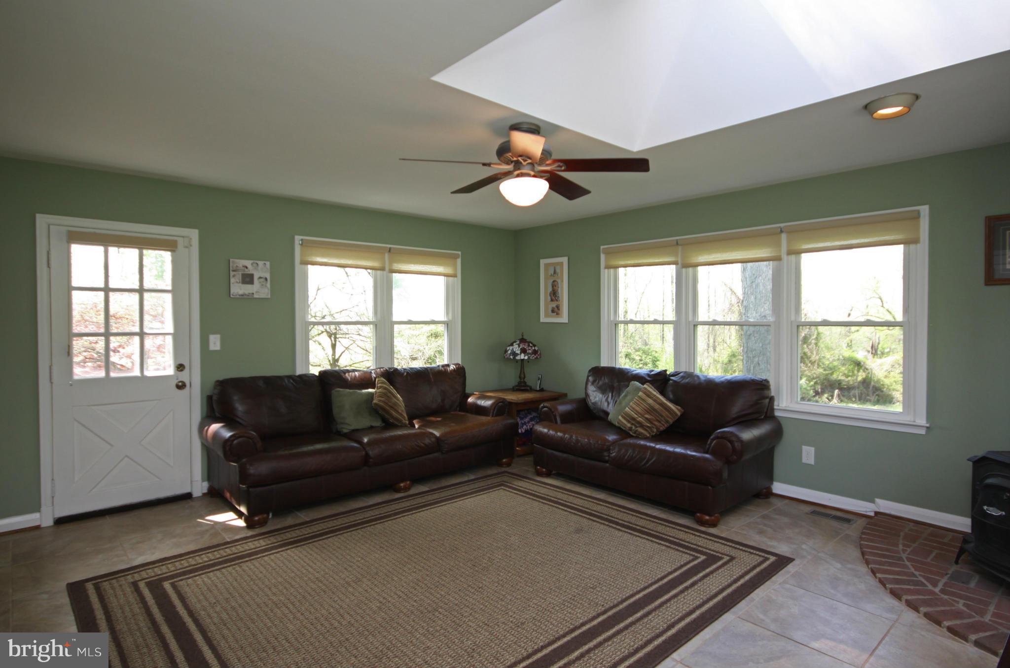 2930 Offutt Road Randallstown, MD 21163 - Photo 9 of 26 Family Room