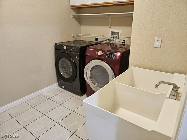 $3,300 | 2124 Hillsgate Street, Las Vegas, NV 89134