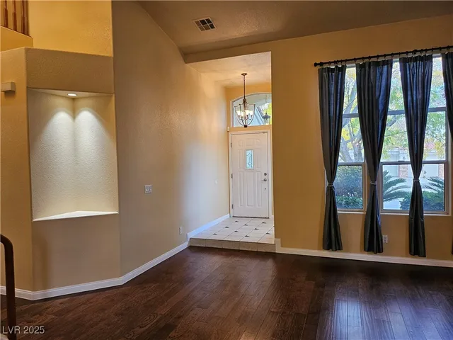$3,300 | 2124 Hillsgate Street, Las Vegas, NV 89134